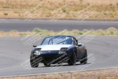 media/May-31-2025-CalClub SCCA (Sat) [[2c1a04e1ee]]/Qualifying/Group 1/Turn 4/